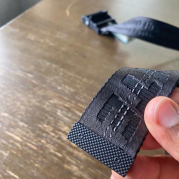 *Authentic OFF WHITE BELT* - Picture 4 of 5